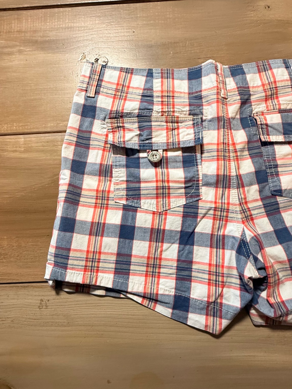 Levi’s California Plaid Cotton Stretch Shorts Red White Blue Casual Summer - Picture 8 of 11